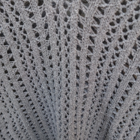 Hollister Knit Sweater Pullover - Picture 4 of 4